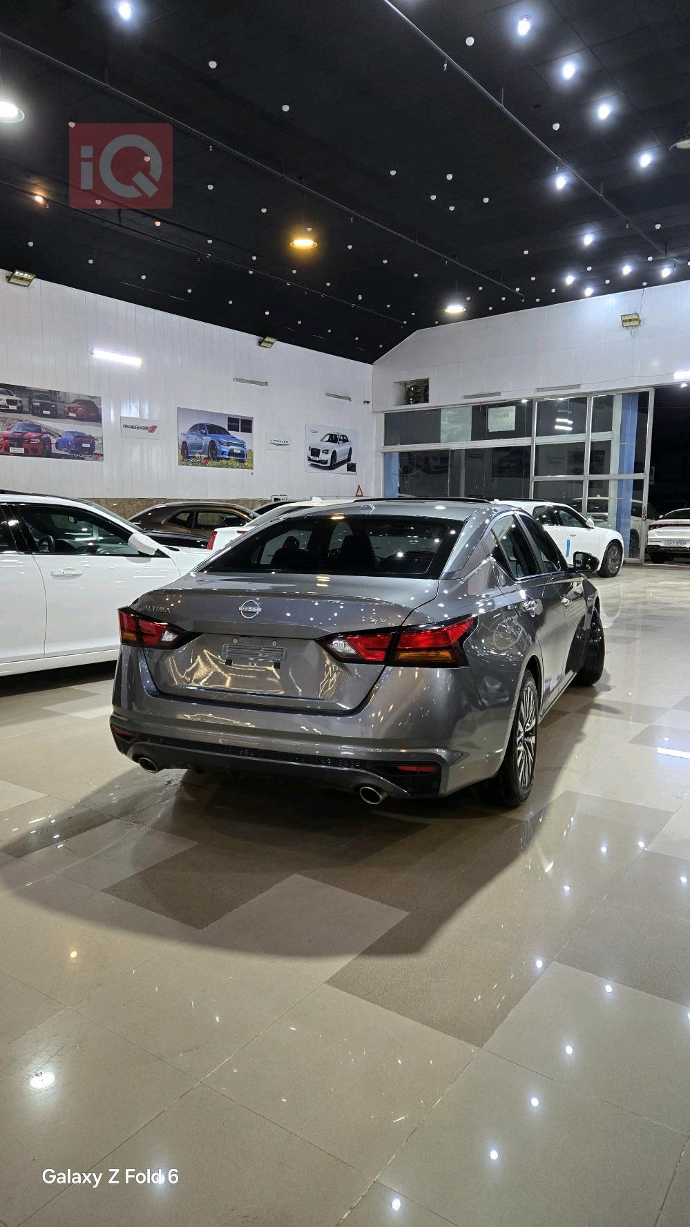 نيسان ألتيما